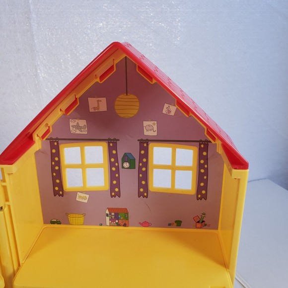Peppa Pig House Set Toy with Mama Pig foldable Yellow and Red 12" tall - Picture 9 of 16